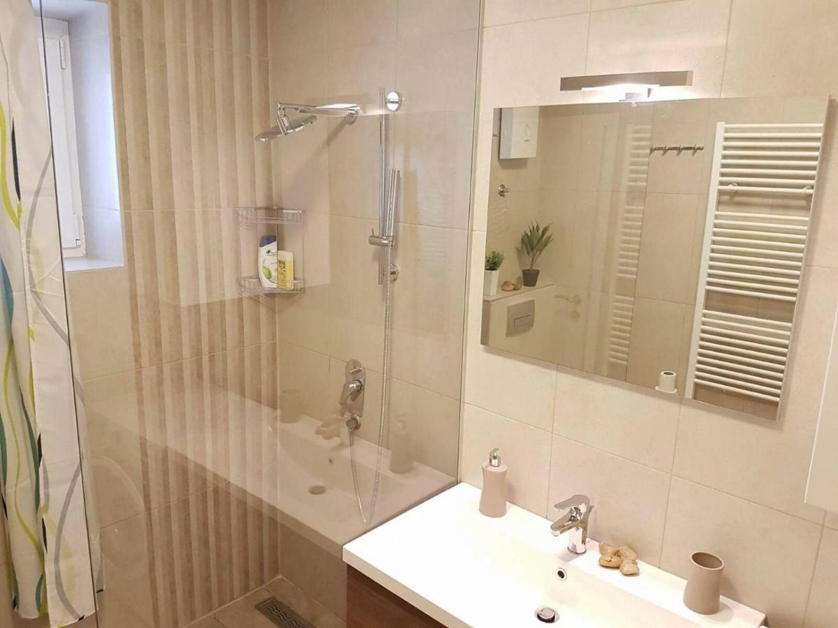 Modern Apartment In The City Center- Best Location Sarajevo Luaran gambar